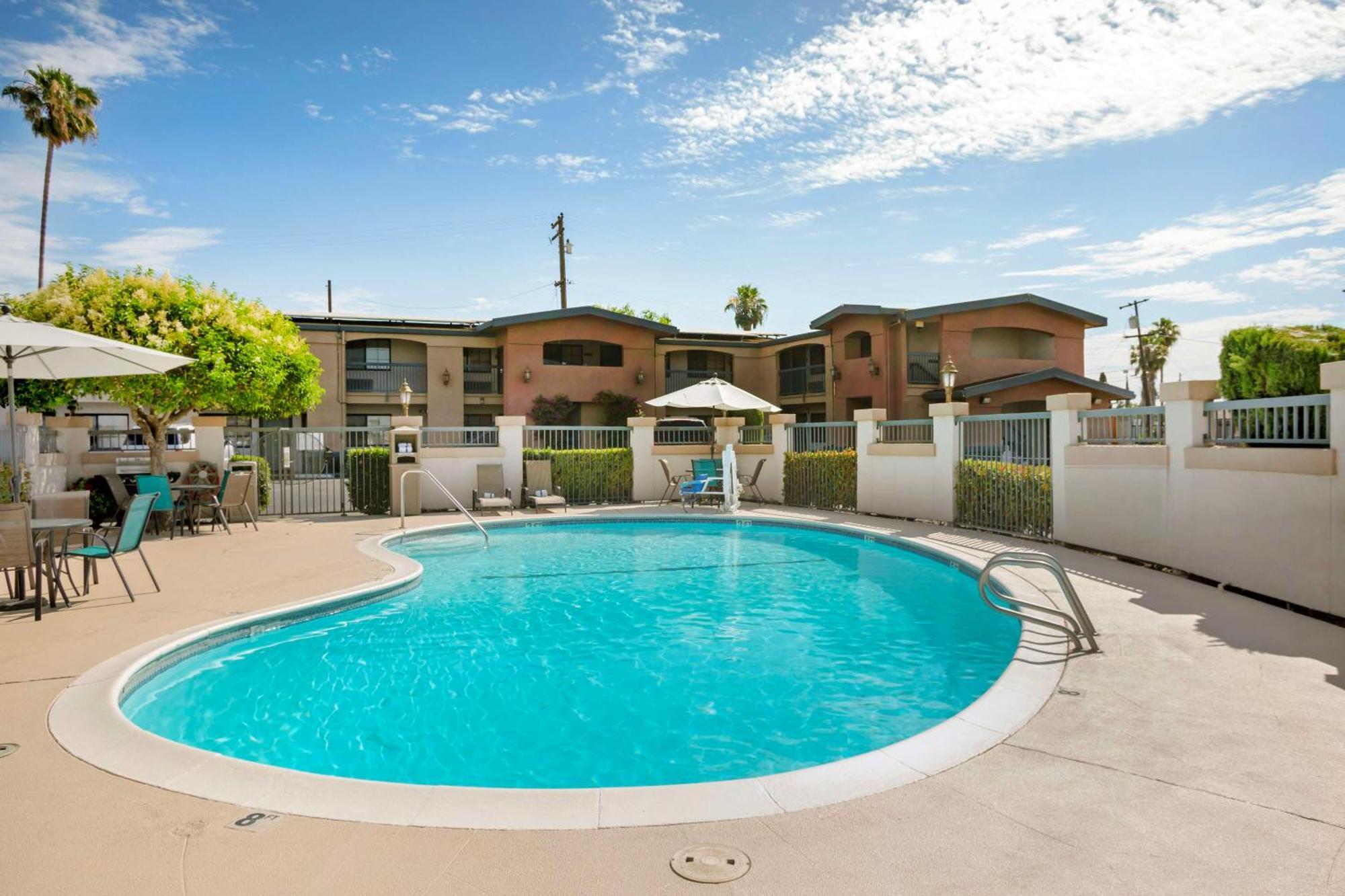 Best Western Inn Merced Exterior photo